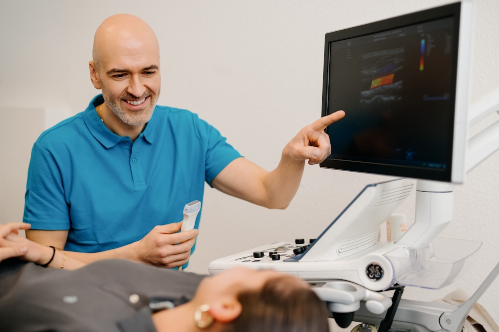 hausarzt-wiesbaden-kardiologie- leistungsseite-vorsorge---halsschlagader-check